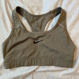 Nike Swoosh Medium Support Sports Bra | Gray | Size Small